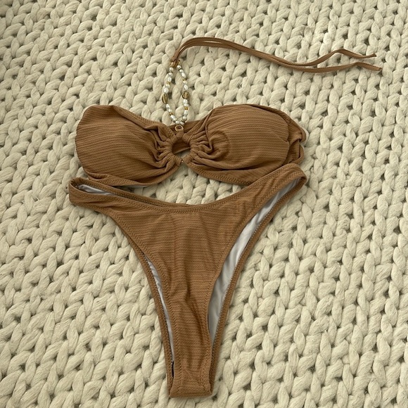 Brown Pearl/Shell Bikini High Cut Size M NEW - Picture 1 of 6